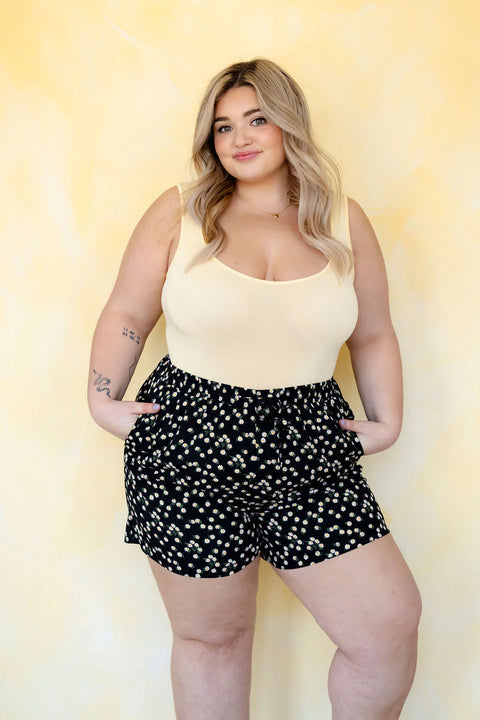 Short À Taille Élastique Motif De Marguerite