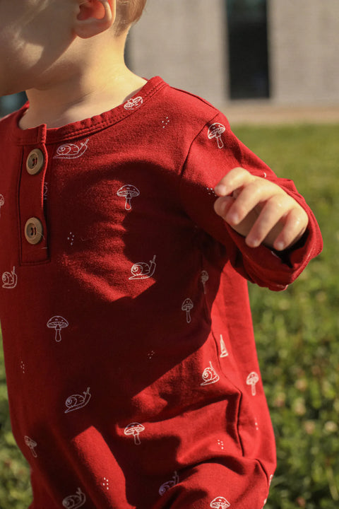 Onesie Évolutif Rouge Cerise Motif Escargots