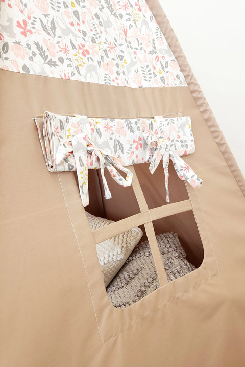 Tipi Avec Fenêtre Pêche Fleurs Minuscules