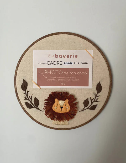 Cadre Photo Brodé Lion