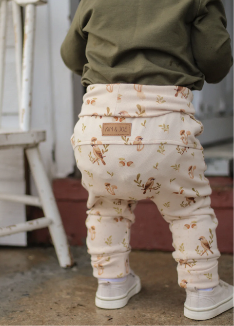 Pantalon Évolutif Beige Avec Motifs Oiseaux