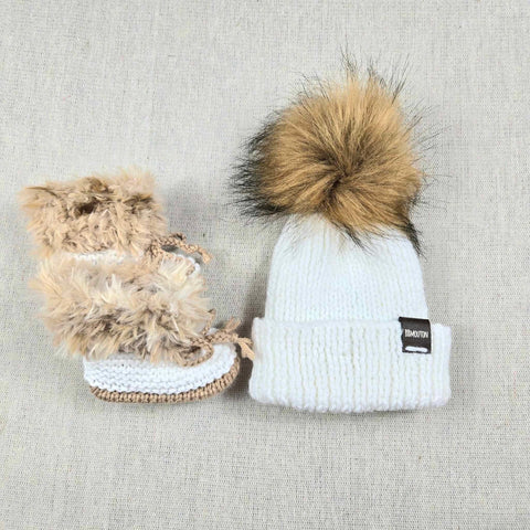 Tuque Évolutive & Bottines Blanc (0-6 Mois)