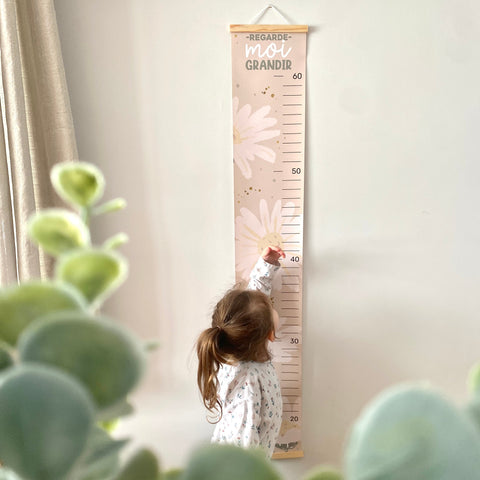 Échelle De Grandeur Marguerite Et Support En Bois Magnétique